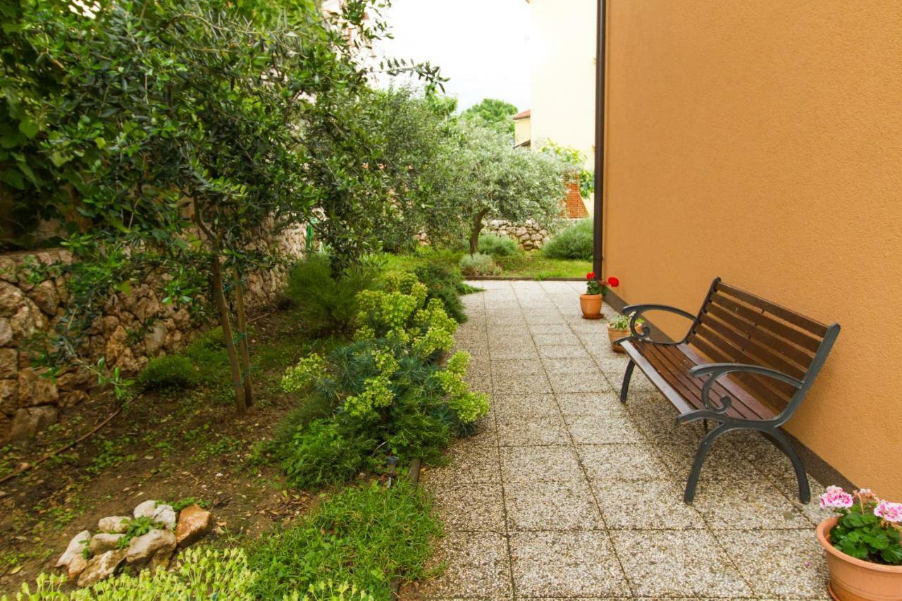 Apartments Creska باشْكا المظهر الخارجي الصورة
